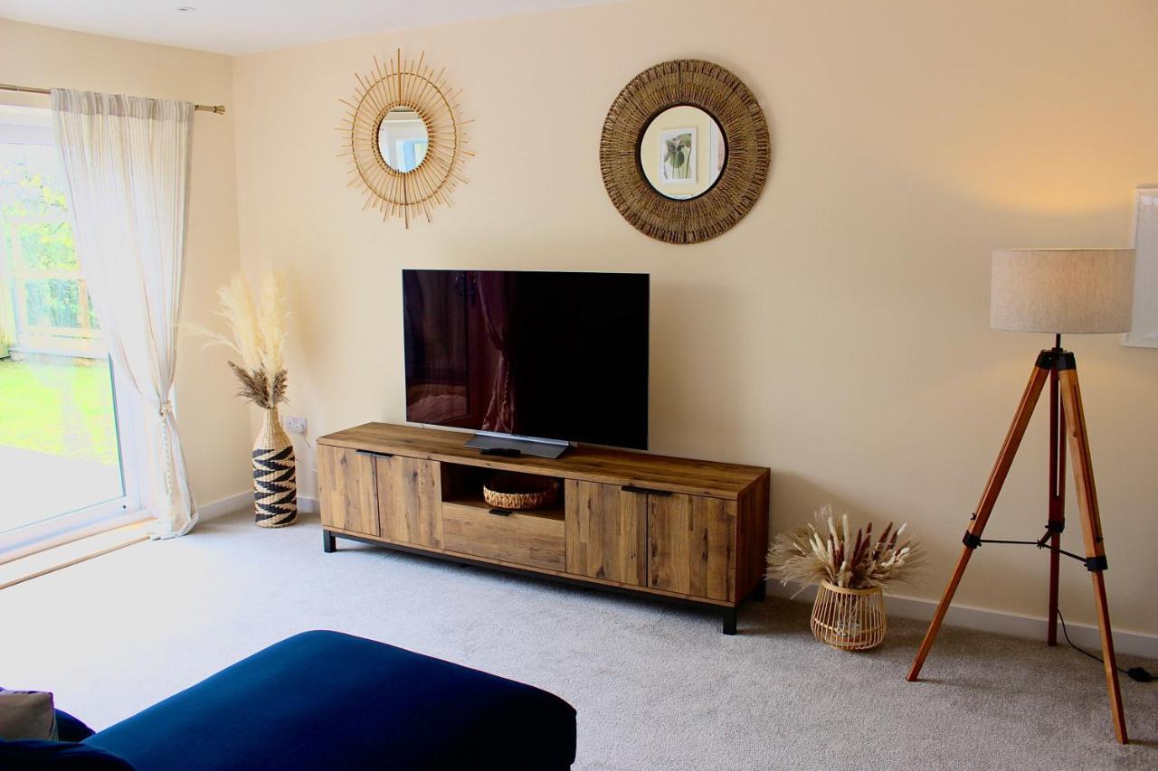 No 1 The Paddock - Spacious Holiday Home With A Hot Tub Bude Exteriör bild