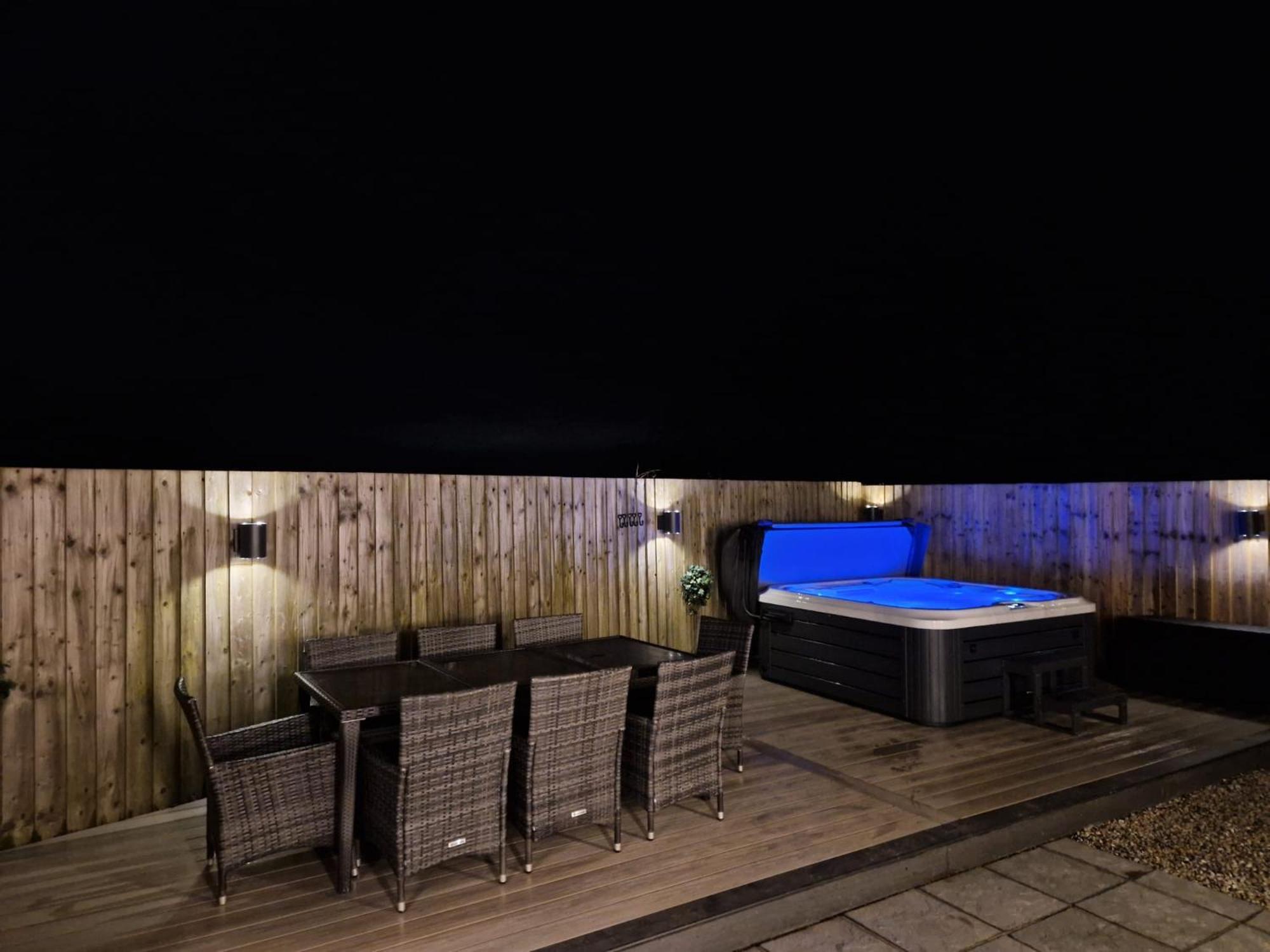 No 1 The Paddock - Spacious Holiday Home With A Hot Tub Bude Exteriör bild